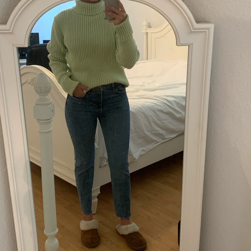 Gap Sweater